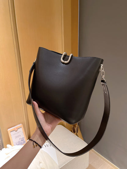 2024 New Fashion Women's Bucket Bag - Simple & Versatile Large-Capacity Shoulder and Crossbody Bag